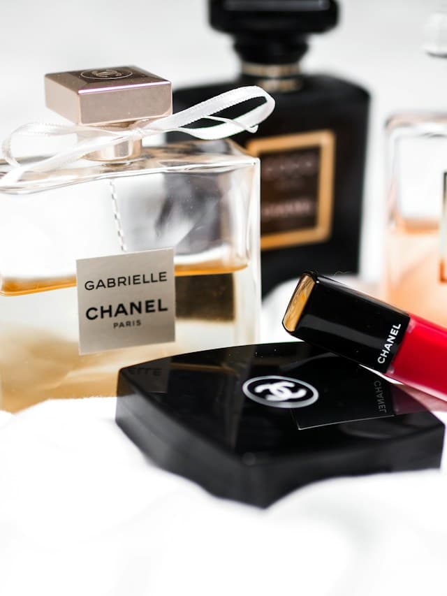 Chanel perfume photographed by Laura Chouette.